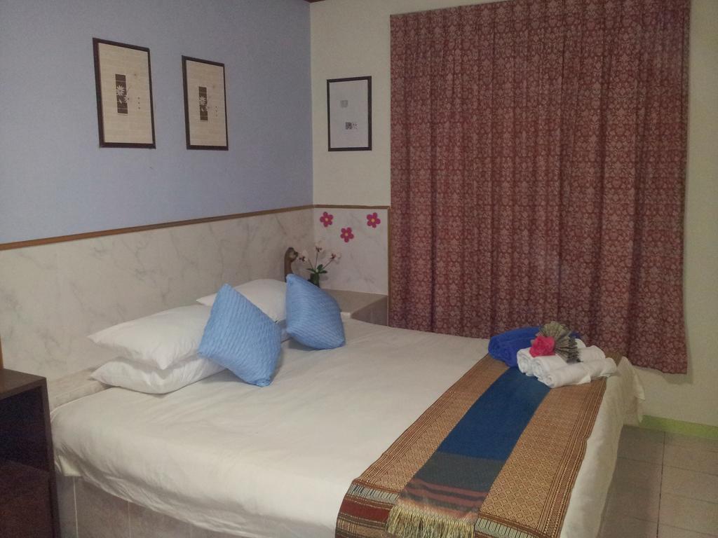 Nan Inn Bungalow Karon Habitación foto